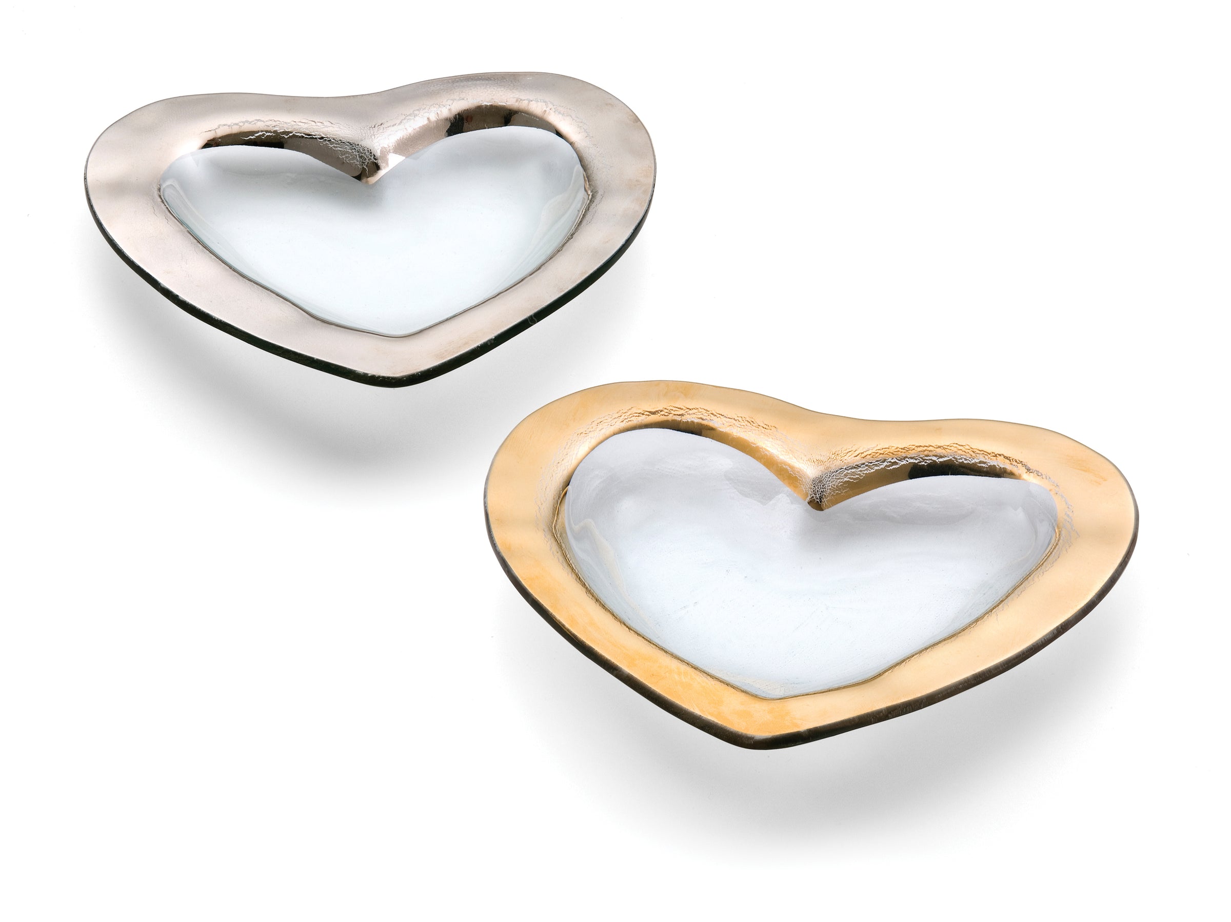 Heart bowls and plates, makes for the perfect heartfelt gifts